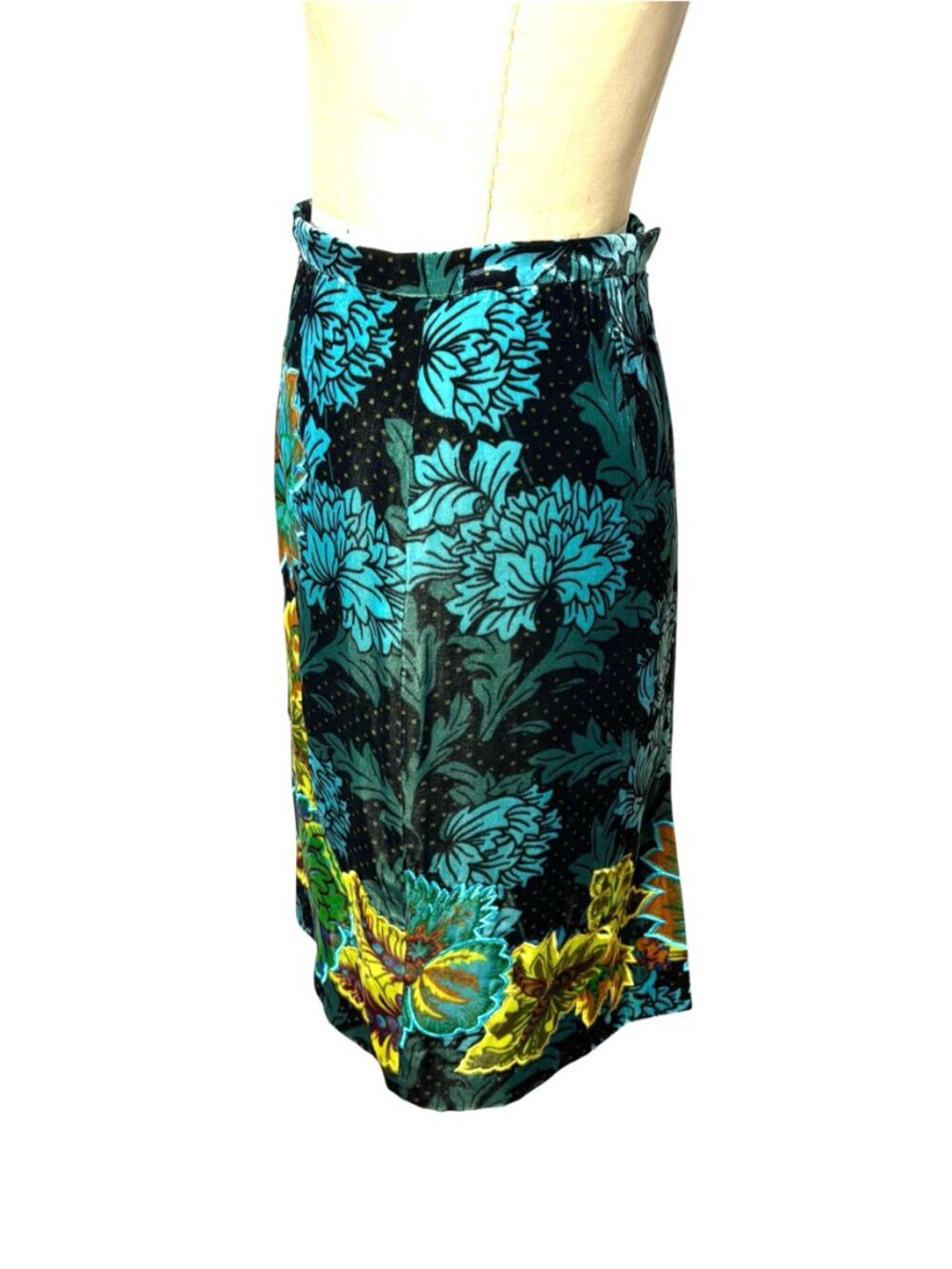 Y2K floral velvet skirt with embroidery by Etcetera Size 8 - Picture 2 of 8
